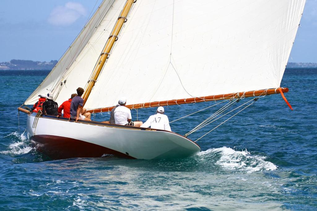 Rainbow- 2014 Mahurangi Regatta - Classic Yachts January 25, 2014 © Richard Gladwell www.photosport.co.nz